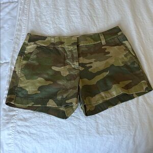 J. Crew 3.5” Classic Chino Shorts in Camo